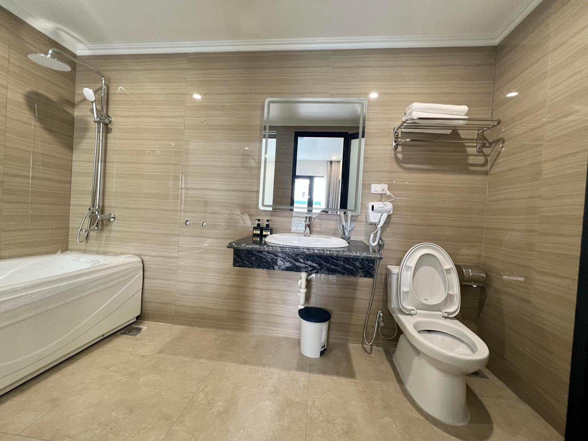 Grand Dragon Noi Bai Hotel Hanoi Eksteriør billede
